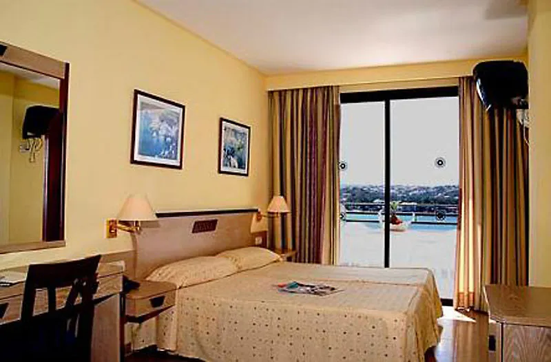 **** Hotel Fergus Style Cala Blanca Suites Santa Ponsa Spain