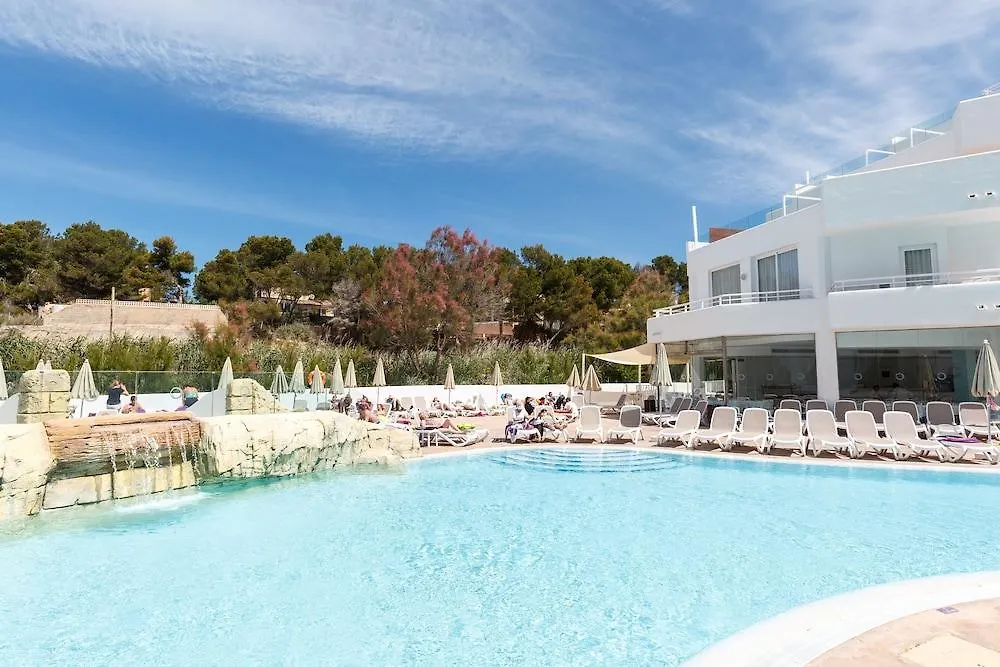 Fergus Style Cala Blanca Suites Санта-Понса Отель