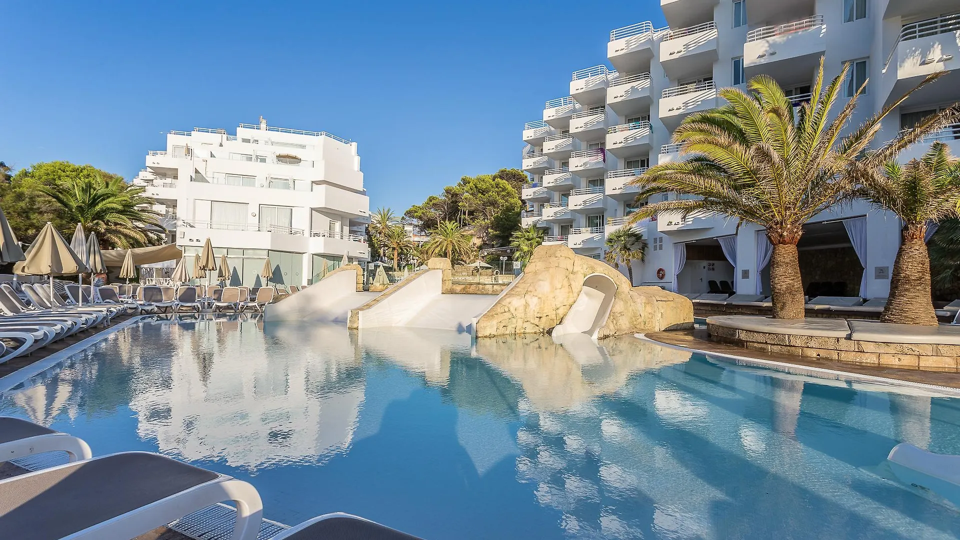 Fergus Style Cala Blanca Suites Санта-Понса 4*,  Испания
