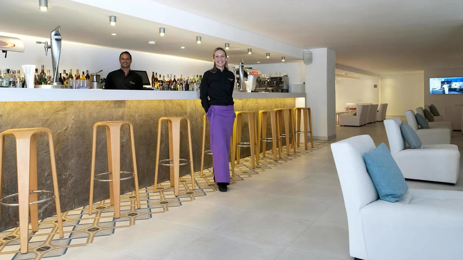 Fergus Style Cala Blanca Suites سانتا بونسا إسبانيا