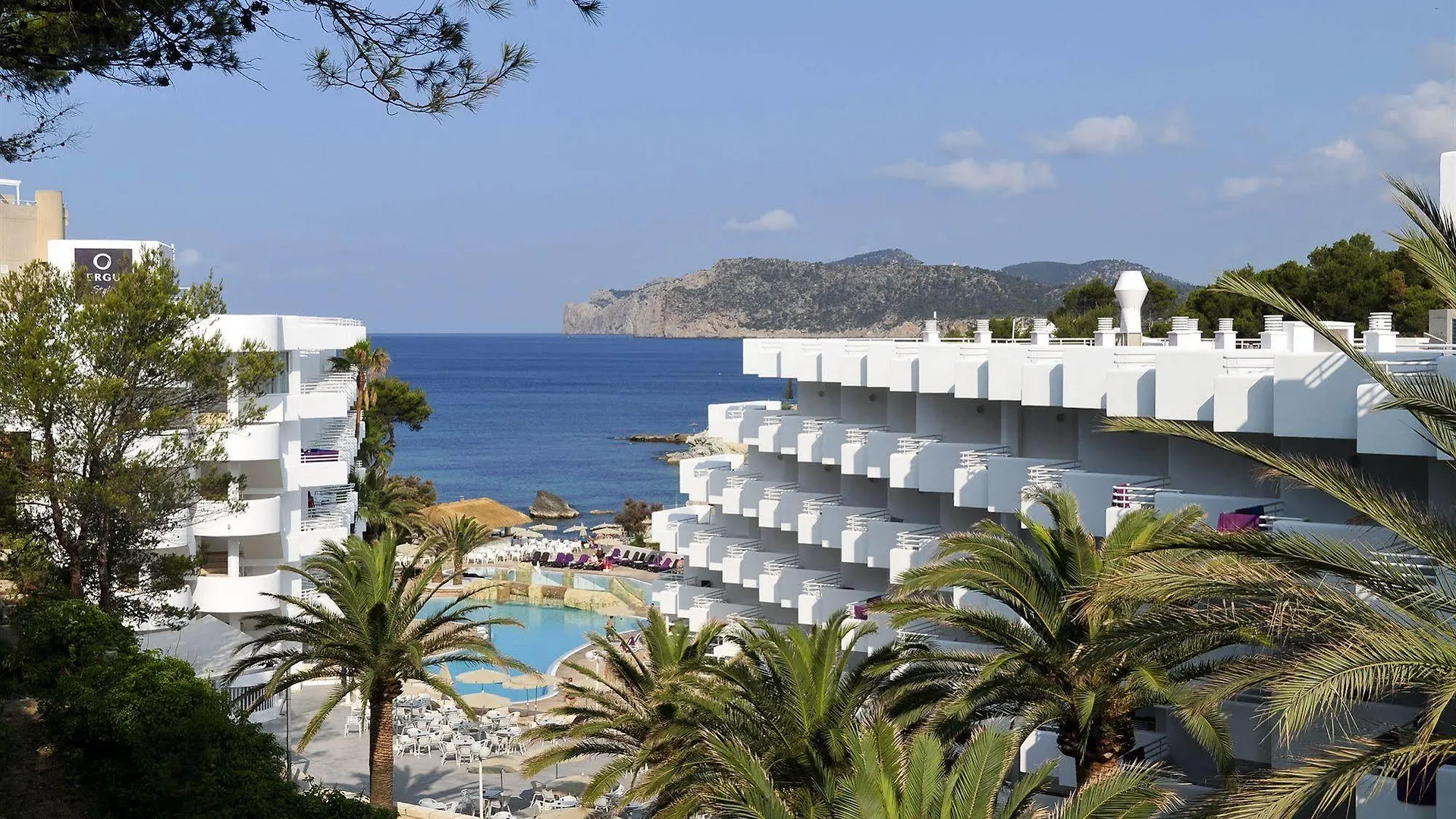 Fergus Style Cala Blanca Suites سانتا بونسا فندق